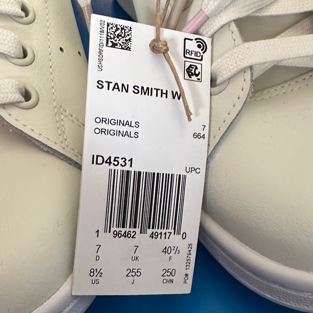 Stan Smith Adidas Sneakers - Cream and Pink - Picture 13 of 13
